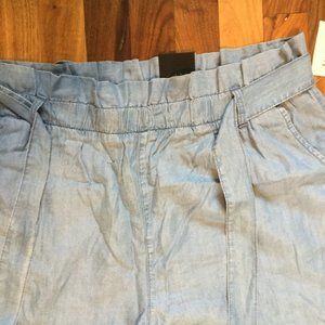 NWT Plus size  chambray paper bag waist pull on pants with tie waist 20"